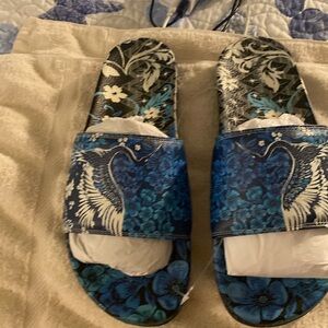 Johnny Was slids size 10 new with dust bag blue,white and black